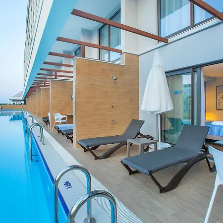 מלון Numa Bay Exclusive 5*