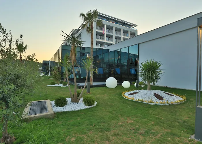 מלון Numa Bay Exclusive 5*